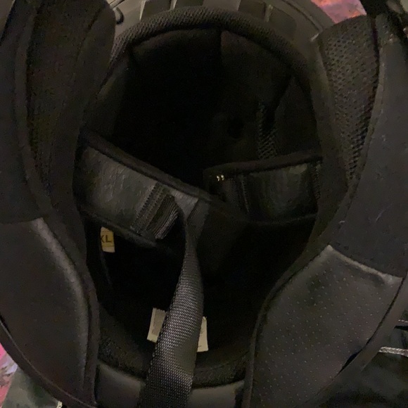 HJC Modular Helmet XL As Is - Picture 8 of 11